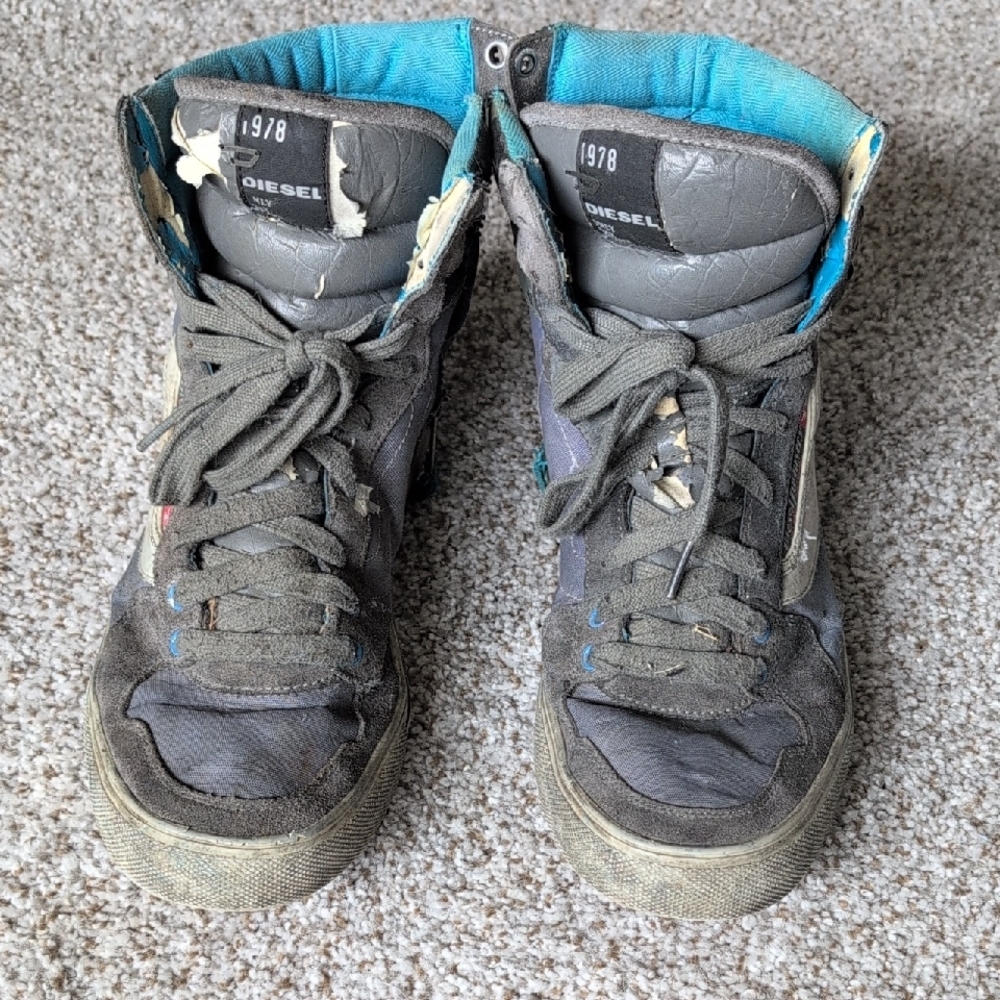 Distressed Diesel Gray and Blue Athletic Sneakers Mens 9.5